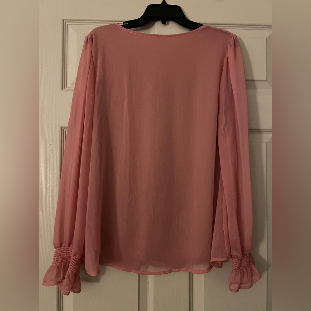 Pink top - Picture 3 of 3